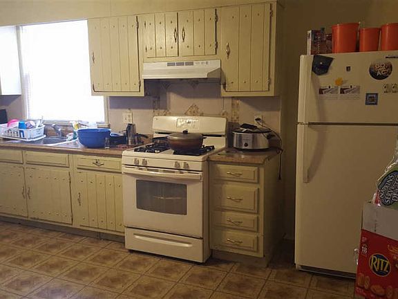 3rd image of 417 S Edgeley Ave
