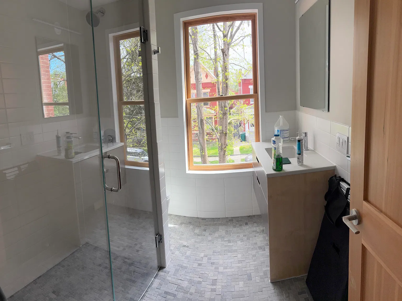 3 bed, 1400 sqft, $2,250 — Photo 4