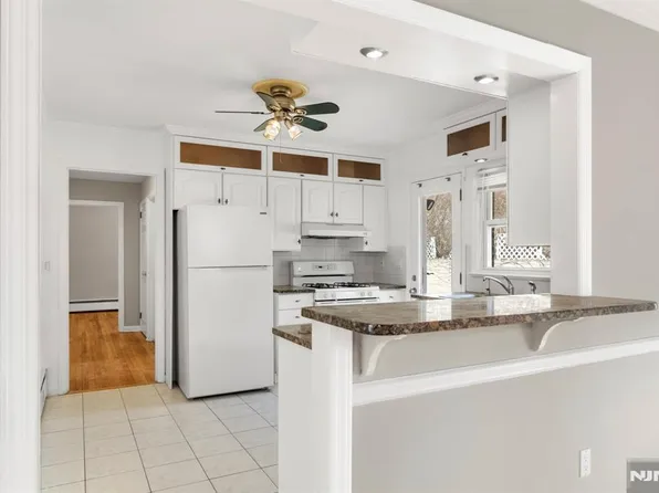 769 Cypress St, New Milford, NJ 07646
