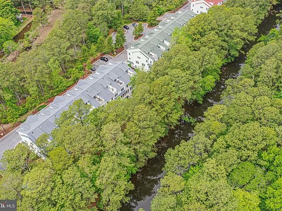 3rd image of 33731 Canal Dr #77