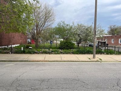 7601 S Broadway, Saint Louis, MO, 63111