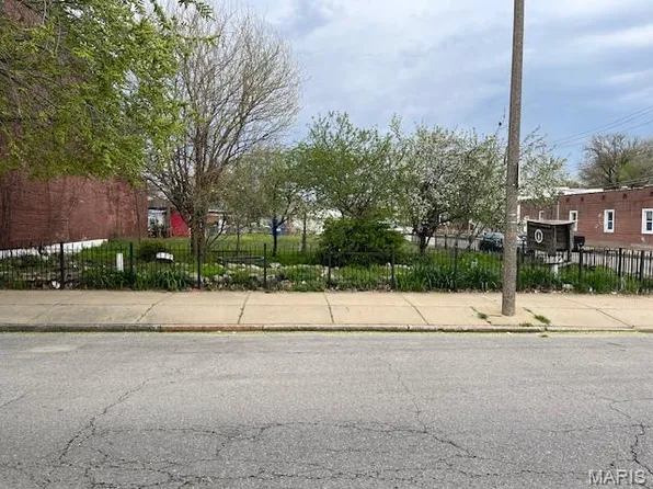 7601 S Broadway, Saint Louis, MO 63111