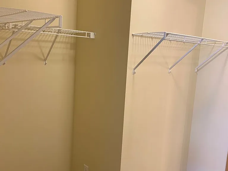 West Lake II Apartments — Photo 29