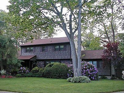 8 Lorraine Court