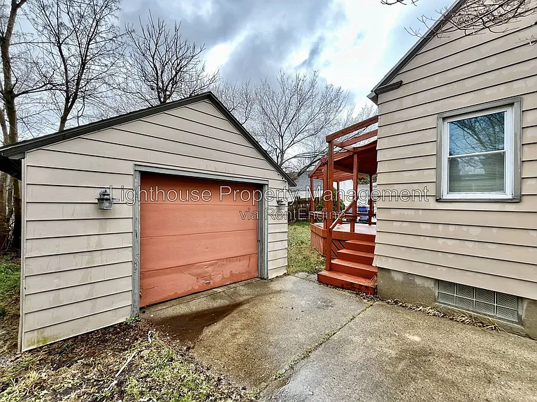 809 Eastern Ave NE — Photo 19
