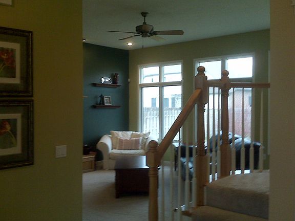 Entry- Oversized windows in Fam Rm