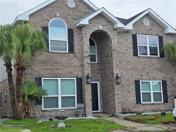 3852 Aspen Dr, Harvey, LA 70058
