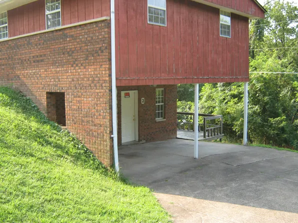 15 Circle Dr #2, Huntington, WV 25701