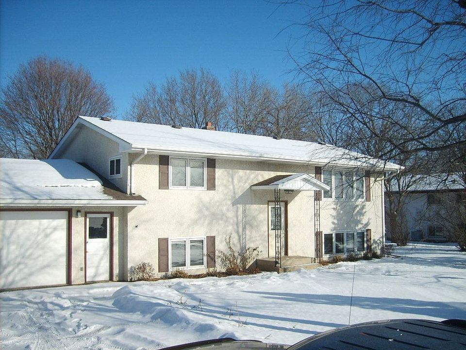 1st image of 1813 Roselawn Ave W