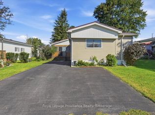10 Nightingale Ln, Quinte West, ON K8N4Z3