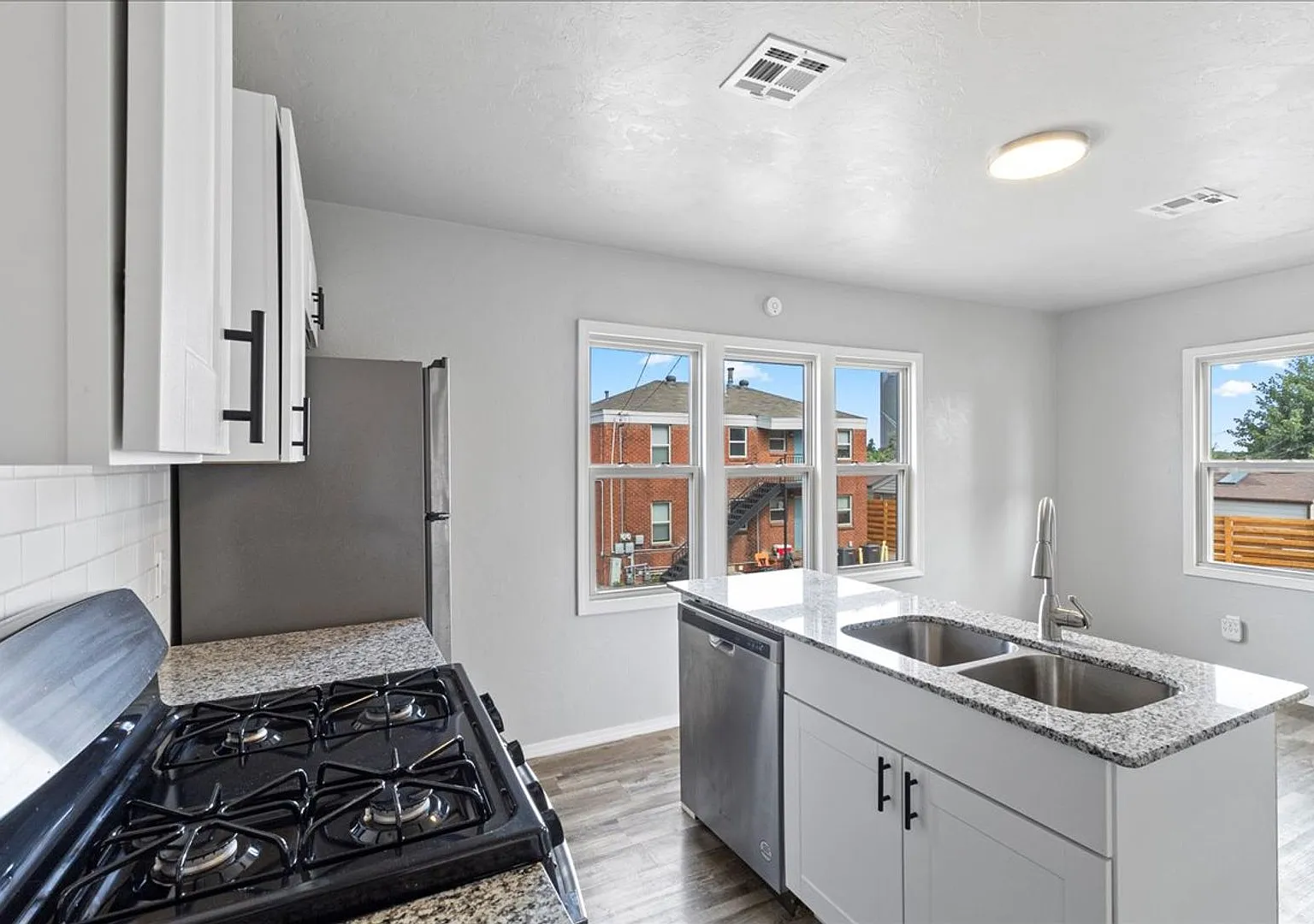 4610 N Classen Blvd — Photo 1