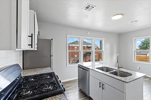 Floor plan 4610 1/2 N Classen Blvd