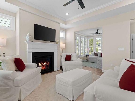 5th image of 3337 Fishpond Cir