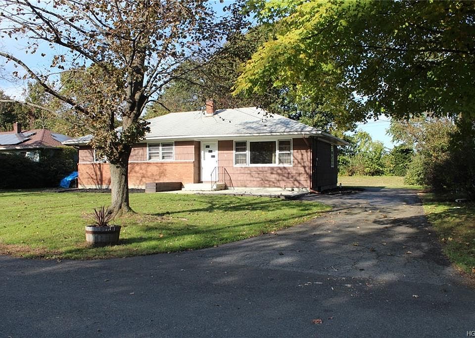 1st image of 9 N Young Ave