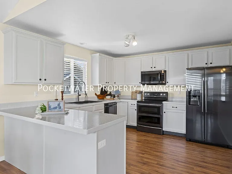 628 Sumac St — Photo 7