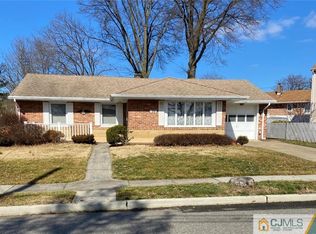 29 Gurley Rd, Edison, NJ 08817