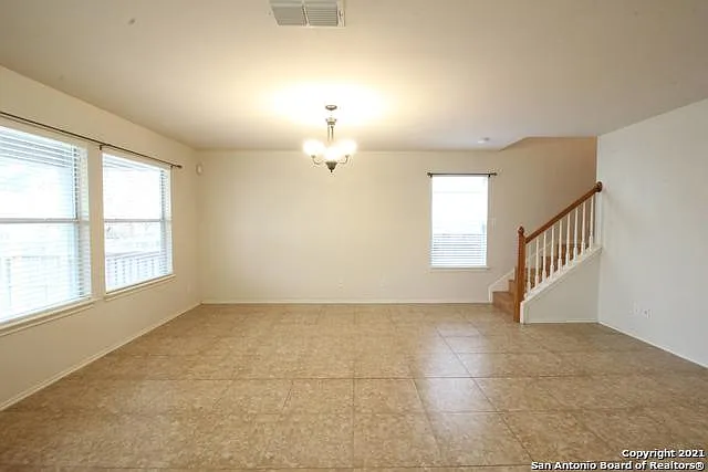 659 Lynx Mtn — Photo 3