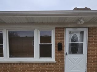 440 N Douglas Ave #440, Villa Park, IL