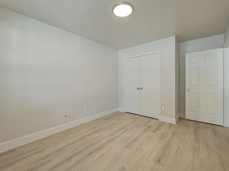 4931 Lake Catherine Ct — Photo 11