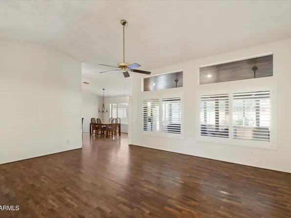 1540 E HAZELTINE Way, Chandler, AZ 85249