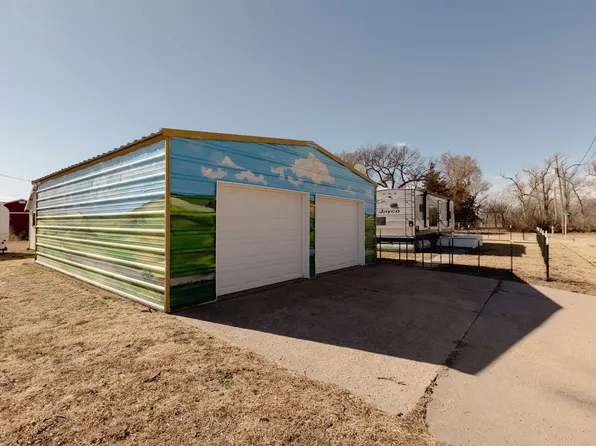 322 W D St, Trenton, NE 69044