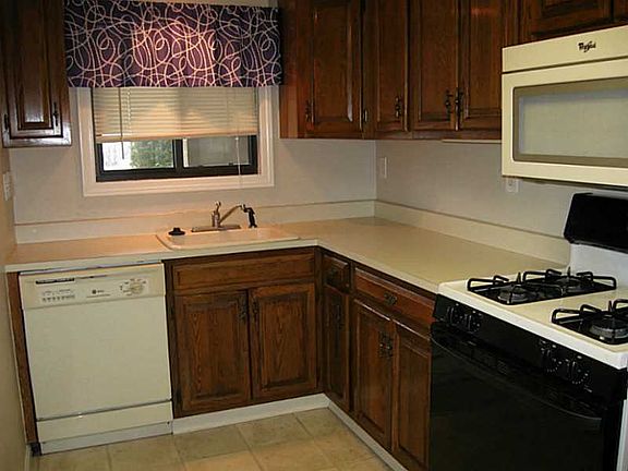 4th image of 650 E Greenwich Ave APT 2-104