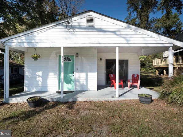 341 Laurel Dr, Lusby, MD 20657