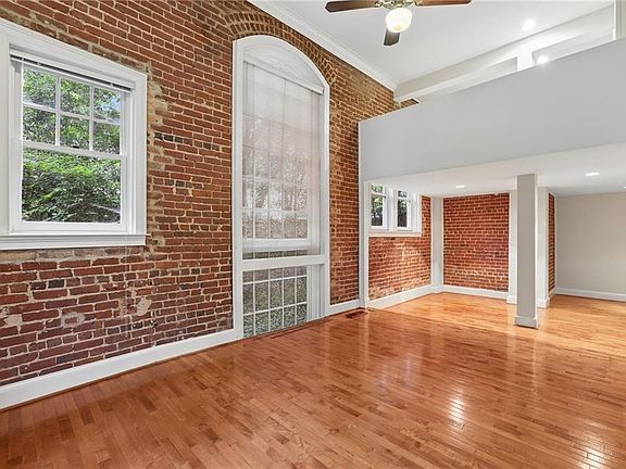 4th image of 2840 Peachtree Rd NW APT 108