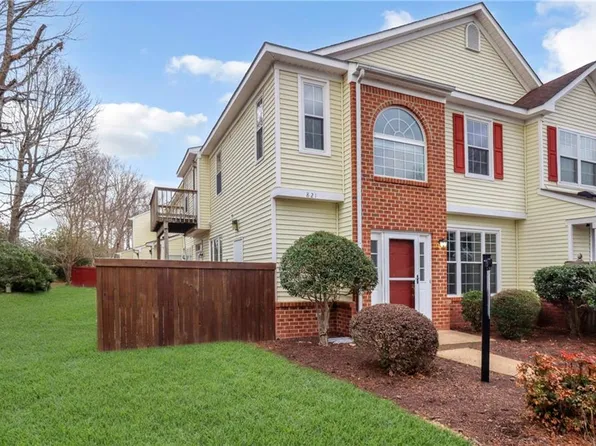 821 Oak Springs Ct, Newport News, VA 23602