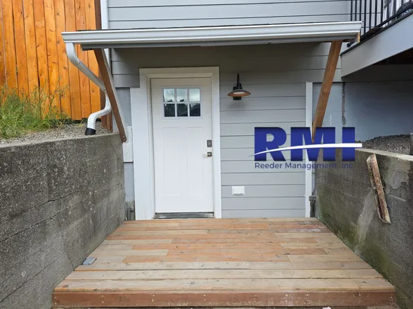 638 N Montgomery Ave Unit B, Bremerton, WA 98312