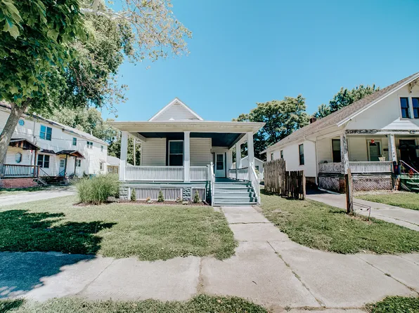 424 N 2nd St, Watseka, IL 60970