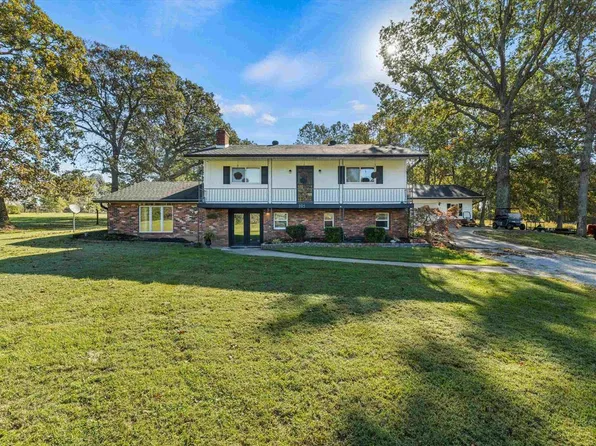 395 E Greenville Rd, White Plains, KY 42464