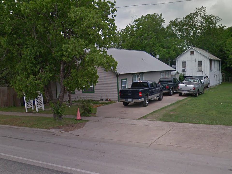 1st image of 505 W Grand Ave