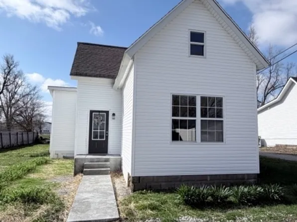 105 E Jefferson St, Kempton, IN 46049