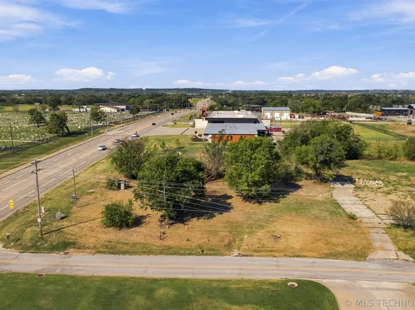 E 151st St S, Bixby, OK 74008