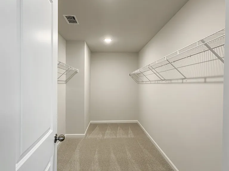 725 Meadowbrook Ln — Photo 38