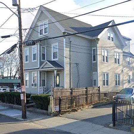 2nd image of 116 Cross St