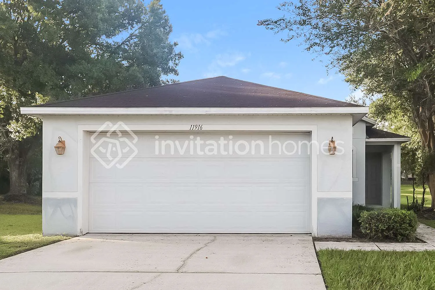 11916 Mango Groves Blvd Seffner, FL 33584 — Photo 1