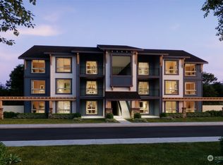 1965 SE 12th Ct #102, Issaquah, WA