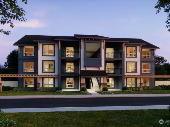 1229 Meander Way SE #102, North Bend, WA 98045