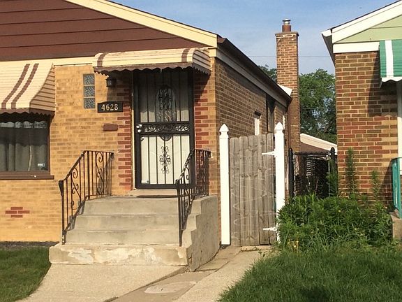 2nd image of 4628 S Leclaire Ave