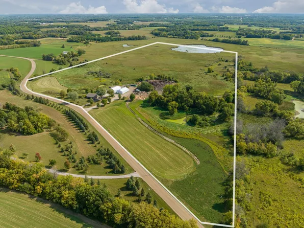 10860 Carling Ave SE, Delano, MN 55328