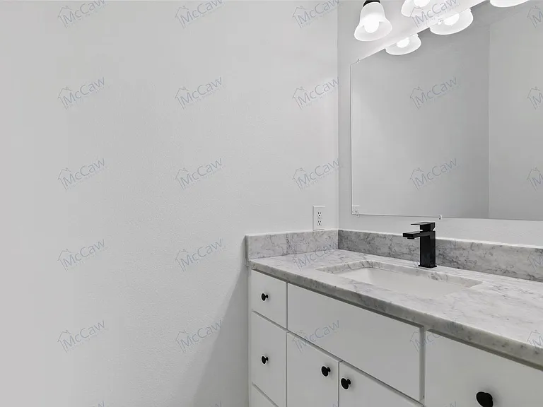 4612 Capitol Ave — Photo 21