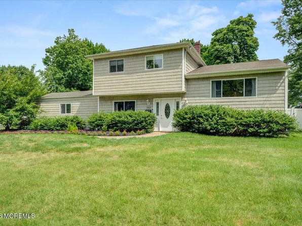 537 Roxbury Road, Belford, NJ 07718