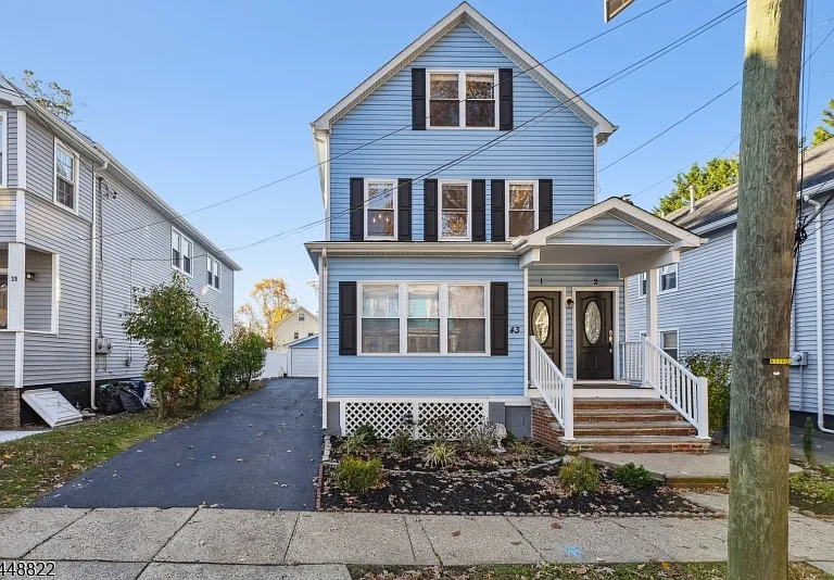 43 Howe Ave #2 — Photo 2