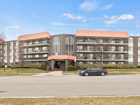 4840 Foster St APT 311, Skokie, IL 60077