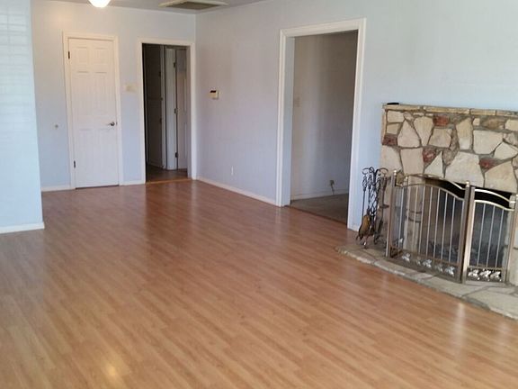 4th image of 1724 W Louisa Ave