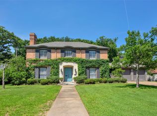 1316 Preston Dr, Sherman, TX 75092