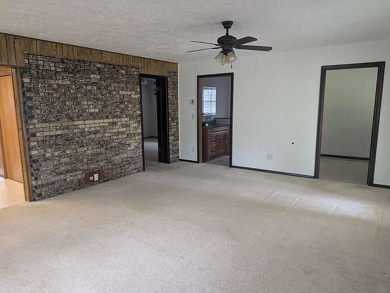 401 Willow St #A — Photo 10