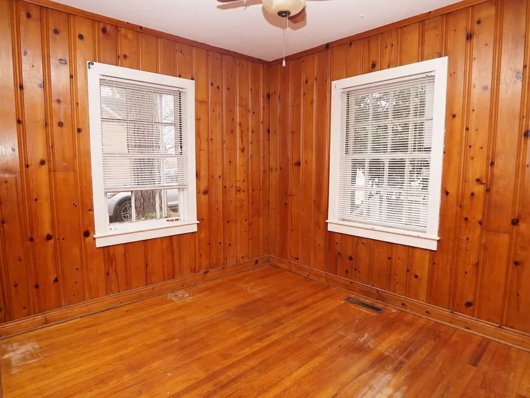 14 Tallman St — Photo 33